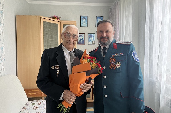 Глава Омского района поздравил ветеранов в преддверии Дня Победы_5