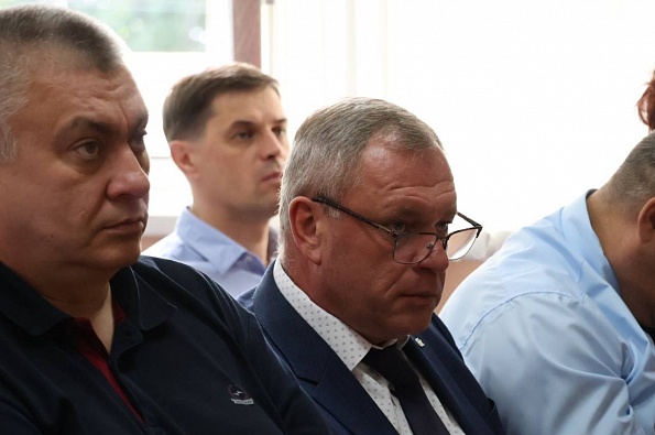 Геннадий Долматов раскрыл секрет инвестиционной привлекательности Омского района_2
