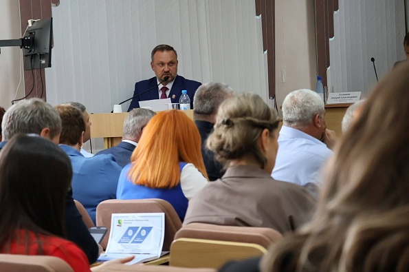Геннадий Долматов раскрыл секрет инвестиционной привлекательности Омского района_3